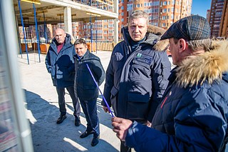 Глава Одинцовского городского округа Андрей Иванов проверил ход возведения образовательного комплекса в микрорайоне «Гусарская баллада»