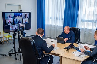 Выездное совещание по строительству учебных заведений прошло на базе нового детского садика в ЖК «Спутник»