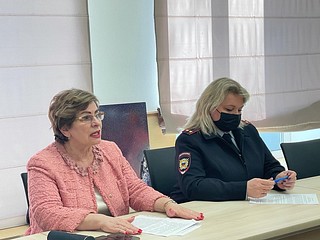 В Одинцовской библиотеке № 1 состоялась встреча в формате круглого стола на тему «Безопасность детей и подростков»