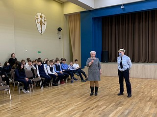 Одинцовские полицейские провели лекции по профилактике экстремистской деятельности