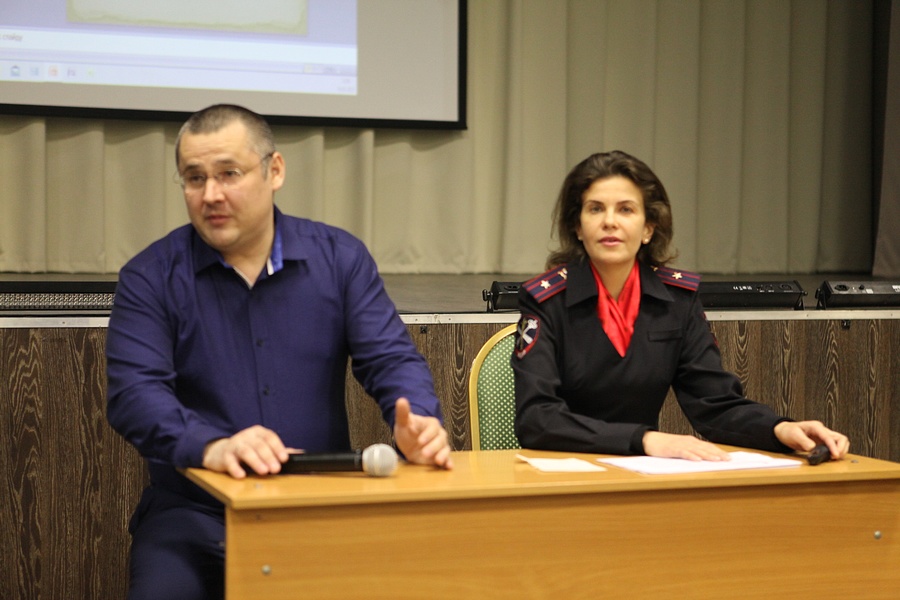 В Одинцовском городском округе полицейские провели урок на тему «Противодействие коррупции», Март