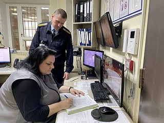Работу дежурной части Лесногородского отдела полиции проверили общественники