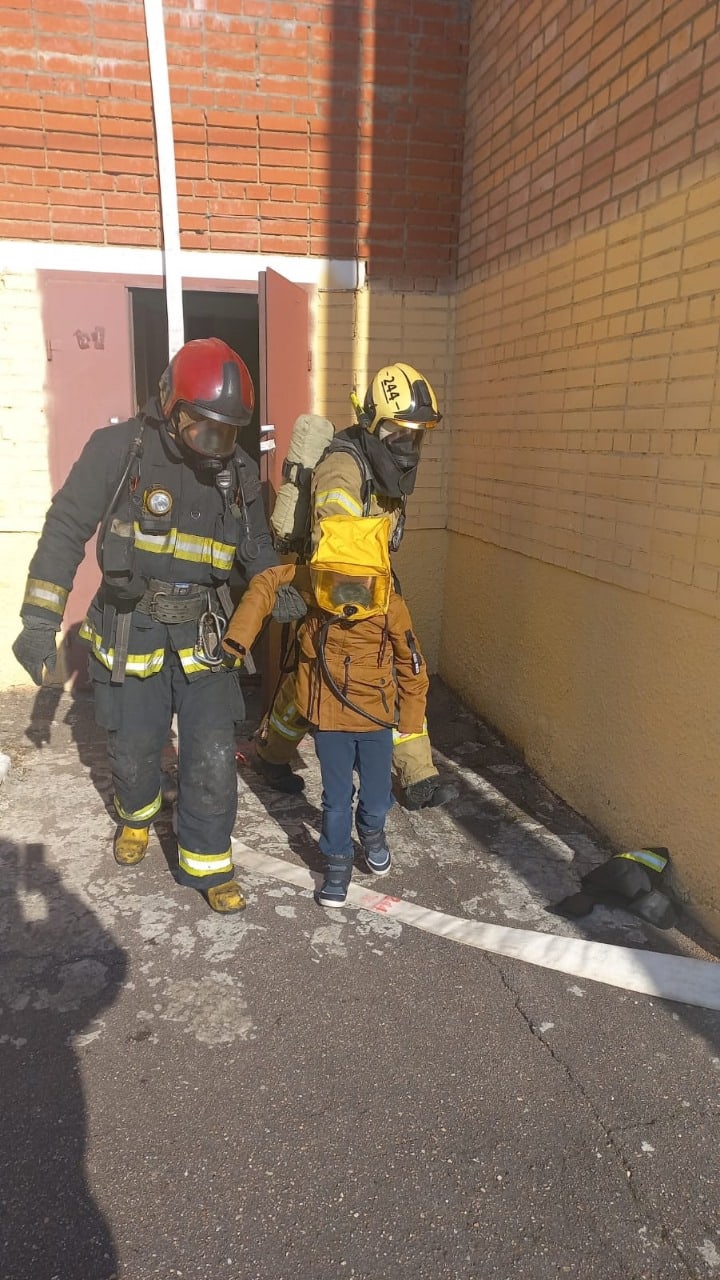 Была смоделирована ситуация — в одном из учебных классов начальной школы произошло возгорание, Март