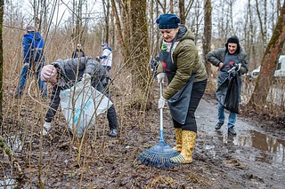 В субботнике в Кубинке-10 приняли участие более 450 человек