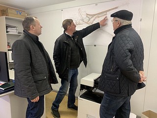 Ход строительства очистных сооружений в Раздорах проверили одинцовские партийцы