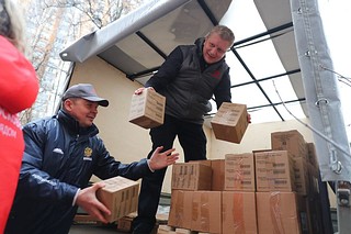 Глава Андрей Иванов доставил партию гуманитарного груза в Одинцовский пункт сбора помощи беженцам
