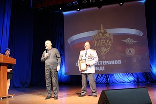 В Доме культуры «Солнечный» состоялся концерт в честь Дня ветеранов органов внутренних дел и внутренних войск