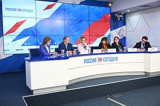 Уполномоченный напомнила, что в соответствии с законодательством выделены квоты по предоставлению рабочих мест людям с инвалидностью, и этот вопрос держится на контроле как омбудсменом, так и прокуратурой