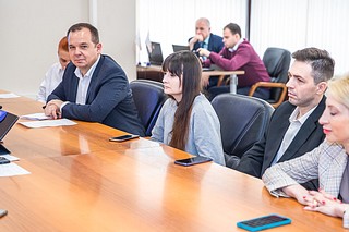 Во время совещания участники обменялись опытом беззаявительного получения услуг