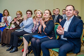 Работники органов местного самоуправления