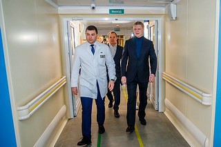 Глава Одинцовского городского округа Андрей Иванов проинспектировал ход ремонта хирургического корпуса Одинцовской областной больницы