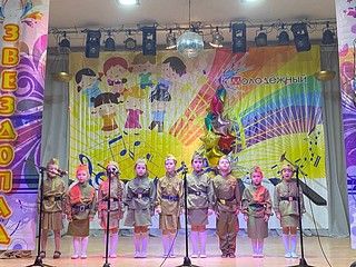 Выступления юных артистов
