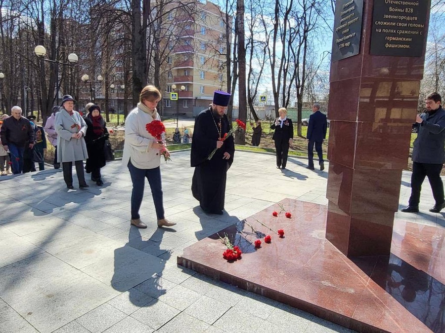 Лариса Лазутина почтила память защитников Звенигорода, 2022