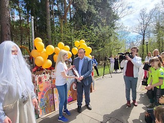 Партийцы поприветствовали участников спортивного фестиваля в Одинцово
