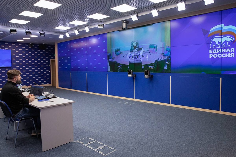 Эксперты подтвердили безопасность системы электронного предварительного голосования «Единой России», Май