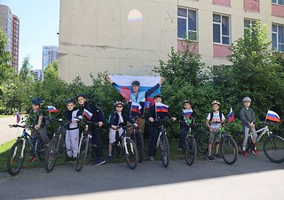Партийцы из Новоивановского организовали велопробег в честь Дня России