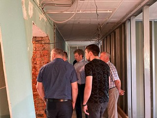Олег Рожнов посетил акуловскую амбулаторию