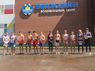 Спортсмены звенигородского «Училища олимпийского резерва № 2» Мария Чагина и Татьяна Шутова в составе команды Московской области заняли 1 место на первенстве ЦФО по пляжному волейболу