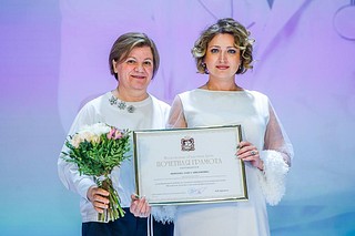 Одинцовские партийцы поздравили медицинских работников с профессиональным праздником