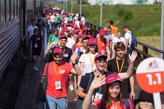 Пассажирами патриотического поезда стали 200 российских и белорусских школьников, победители олимпиад и международных конкурсов