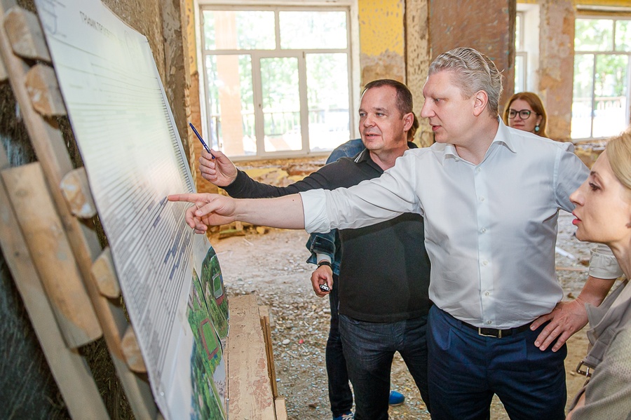 VLR s, Ход капитального ремонта Введенской школы в Звенигороде проверил Андрей Иванов