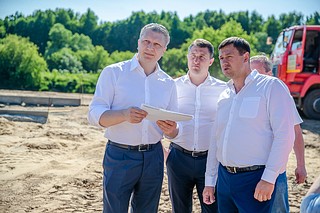 Глава Одинцовского округа Андрей Иванов лично проверил, как продвигается обновление важного спортивного объекта