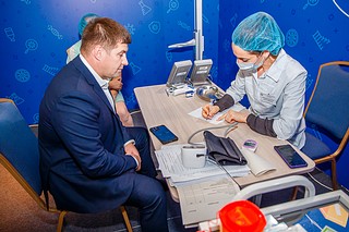 Участники форума не только обсудили проблемы и точки развития системы здравоохранения в муниципалитете, но и имели возможность проверить здоровье