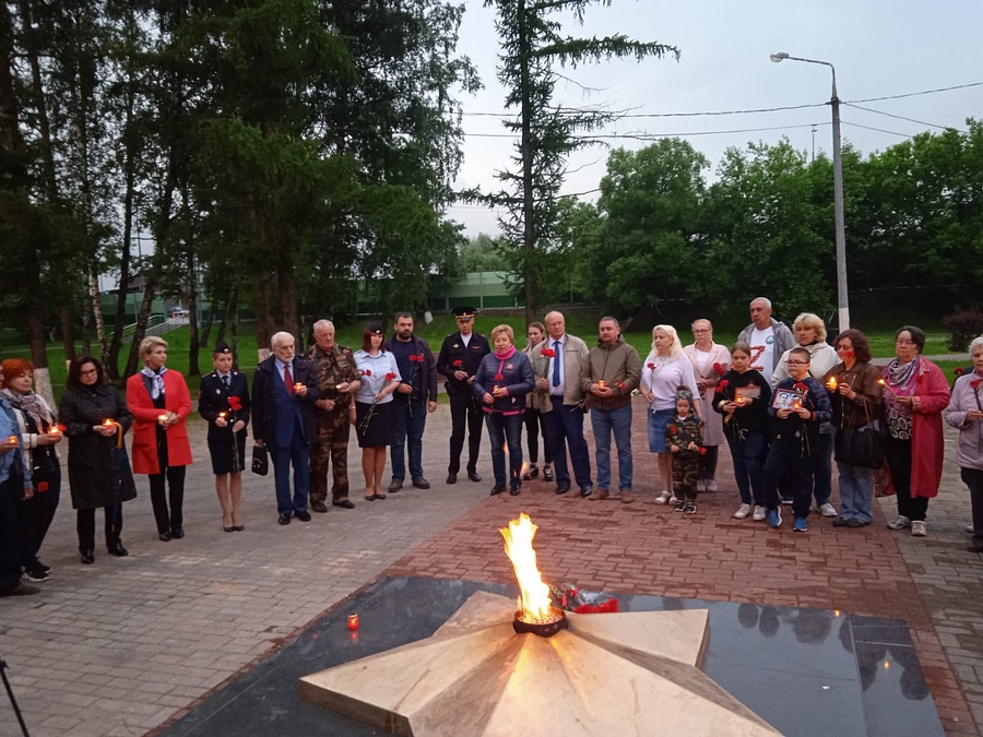 Одинцовские полицейские приняли участие в патриотической акции «Свеча памяти», Июнь