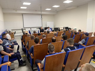 Автоинспекторы рассказали, о том, что водители, находясь в состоянии опьянения, не могут адекватно оценивать обстановку на проезжей части, затормаживается реакция, вождение становится более агрессивным и рискованным
