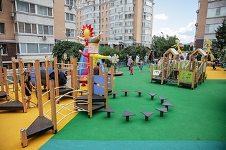 Новая детская игровая площадка