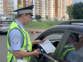 В ходе мероприятия автоинспекторы проверяли, как водители соблюдают правила перевозки детей в автомобиле