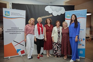 Гости мероприятия смогли посетить занятие по дыхательной гимнастике и цикл лекций по приёмам развития мозга для взрослых и детей
