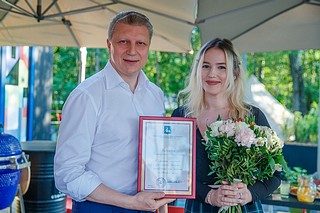 Андрей Иванов поблагодарил девушек, спасших человека на Успенском пляже