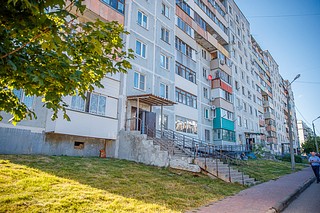 Многоквартирный дом на улице Школьная