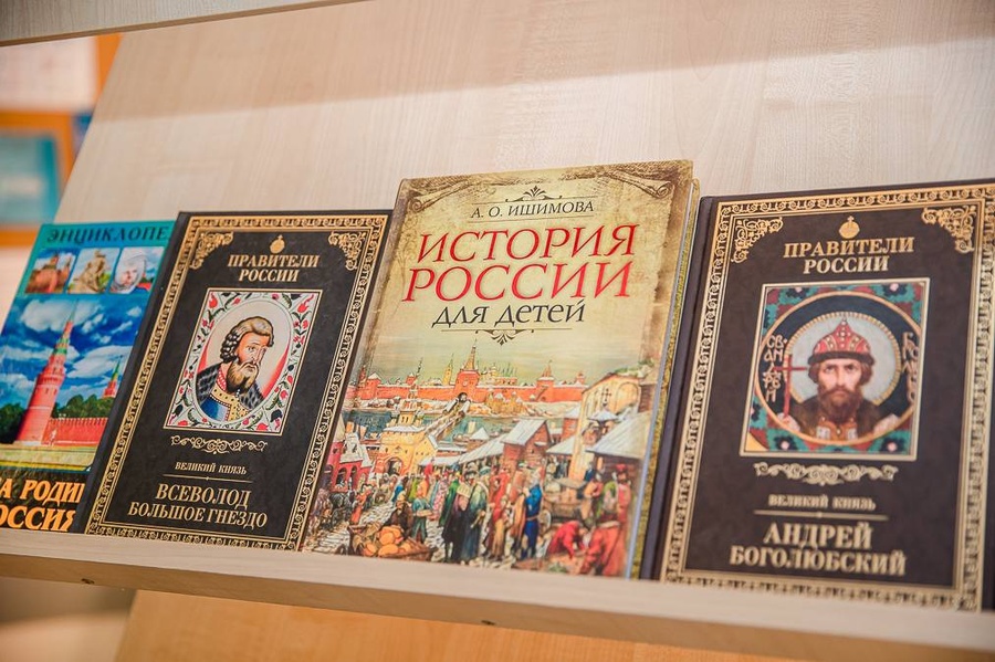 08 18 19 57 42, В Одинцовском округе продолжается реализация благотворительной акции «Книги — Донбассу»