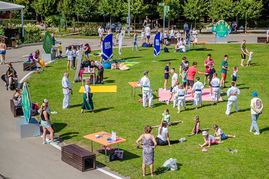 В Одинцовском парке культуры, спорта и отдыха прошёл День физкультурника, Август