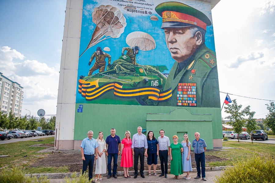 В Одинцовском округе благоустроят площадку перед граффити с изображением генерала ВДВ Василия Маргелова, Август