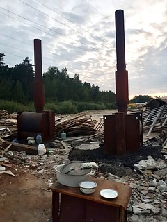 Сжигателей мусора поймали сотрудники полиции в Городке-17