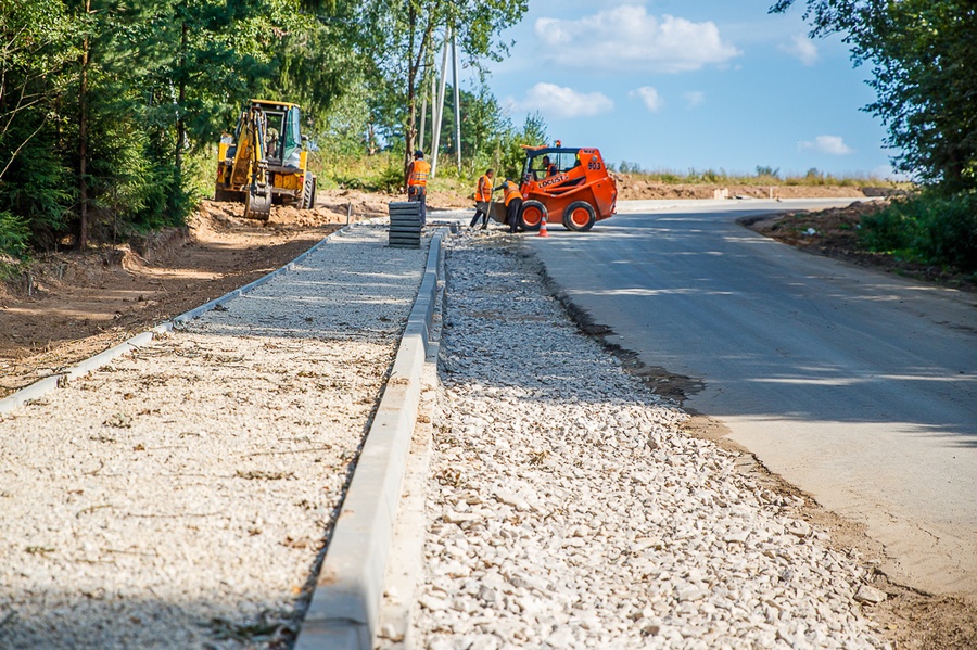 Более 1,6 километра дорог отремонтируют в деревне Кобяково Одинцовского округа, Август
