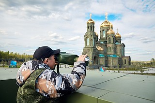 Увлекательный квест в честь Государственного флага России пройдёт в Музейно-храмовом комплексе ВС РФ