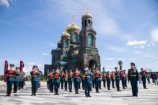 Концертную программу 20 августа в 16:00 откроют сразу два военно-оркестровых коллектива