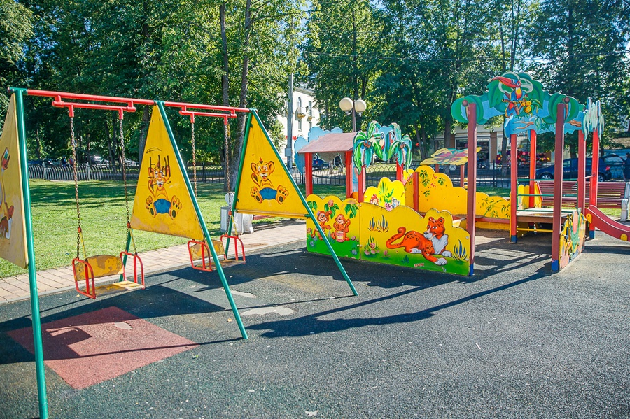 Более чем на 50 детских площадках Одинцовского округа в 2022 году заменят игровое оборудование, Август