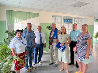 Одинцовские партийцы проверили ход ремонта образовательных учреждений округа