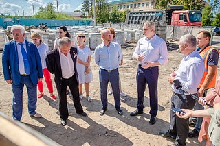 Секретарь Одинцовского отделения «Единой России» проинспектировал благоустройство сквера в Кубинке