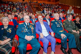 В канун Дня города заслуженных жителей Одинцовского округа отметили наградами Московской области и главы муниципалитета