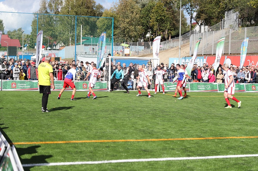 Матч с легендами футбола прошёл на открытии обновленного стадиона «Спартак» в Звенигороде, Сентябрь