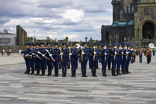 На Соборную площадь в этот день вышли Оркестр Главного штаба Вооружённых сил Республики Армения, Образцово-показательный оркестр Вооружённых сил Республики Беларусь с Ротой почётного караула, Большой военный оркестр Вооружённых сил Венесуэлы имени Верховного главнокомандующего Уго Рафаэля Чавеса Фриаса, Военный симфонический оркестр Египта, Исполнительский художественный коллектив Индии Panghat и Марширующий оркестр школы Бунваттана из Таиланда