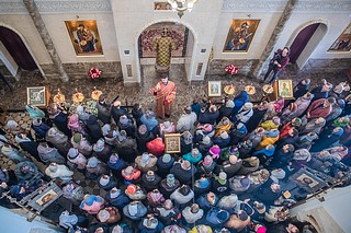 Крестный ход отправился в 12.30 от Храма Ильи Пророка в селе Ильинское и завершился в 15.00 у храма Спаса Нерукотворного Образа в селе Усово