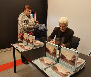 В Звенигороде состоялась презентация книги «Звенигородские истории. Очерки по истории старинных районов и домов Звенигорода»