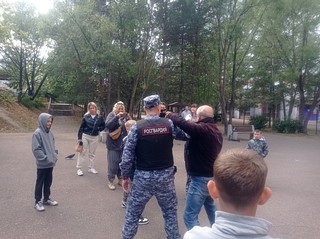 Сотрудники Росгвардии из Одинцово провели акцию «Мы против терроризма»